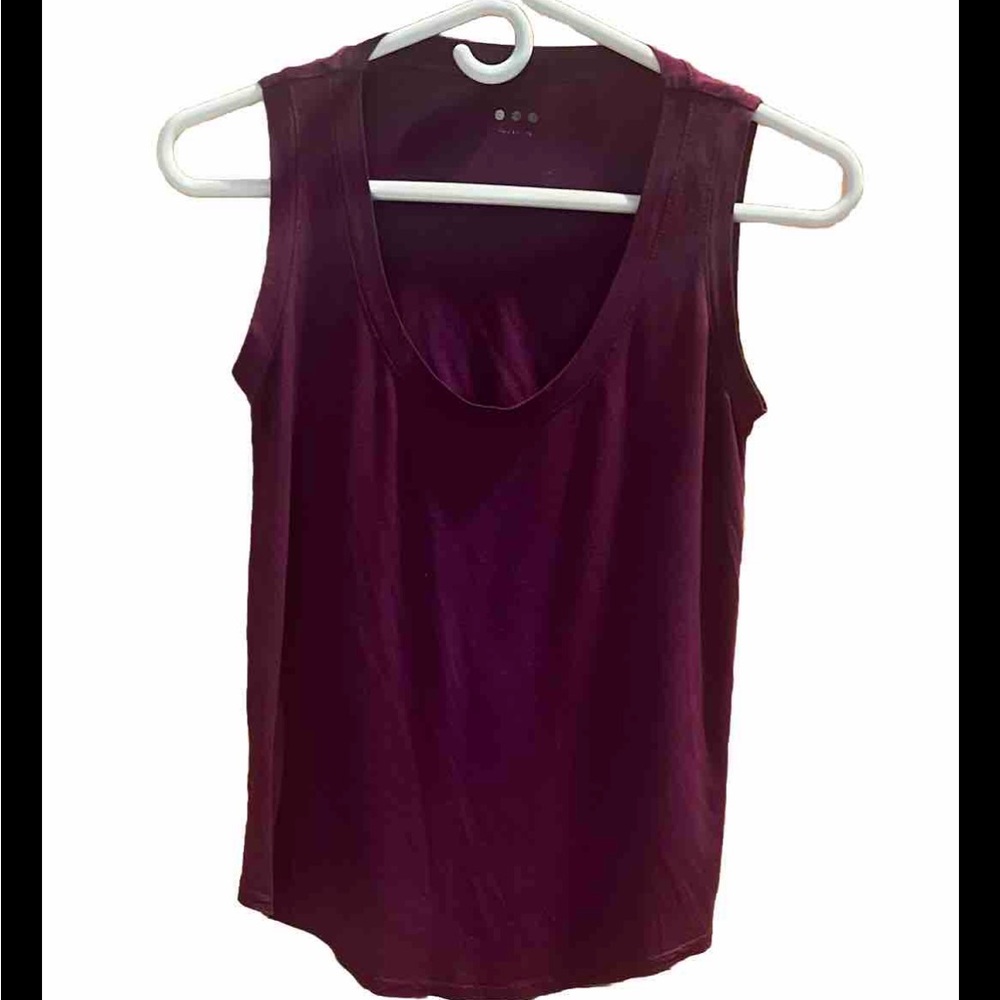 Three Dots Burgundy Tank Top Size XS